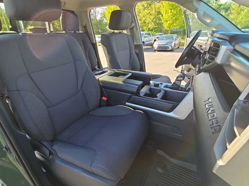 Used 2022 Toyota Tundra SR5 w/ SR5 Convenience Package image 12