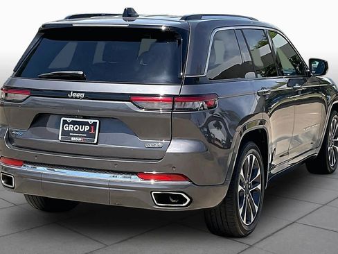 Used 2023 Jeep Grand Cherokee Overland AWD/4WD image 13