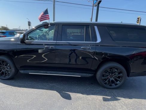 New 2025 Chevrolet Suburban Premier image 7