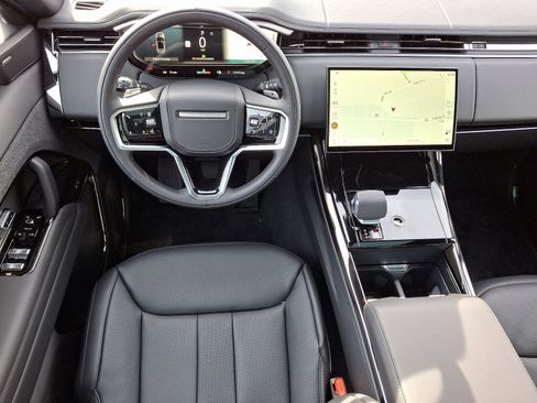 New 2025 Land Rover Range Rover Sport SE image 8
