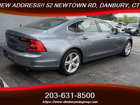 Used 2018 Volvo S90 T5 Momentum w/ Protection Package AWD/4WD image 5