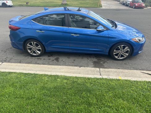 Used 2017 Hyundai Elantra Limited w/ Limited Tech Package 04 image 11