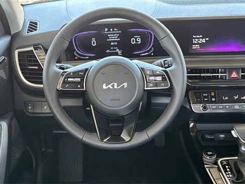 New 2026 Kia Seltos S image 17