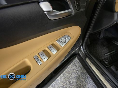 Used 2023 Hyundai Santa Fe Calligraphy AWD/4WD image 12