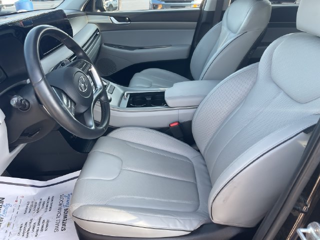 Used 2023 Hyundai Palisade SEL w/ Cargo Package FWD image 13