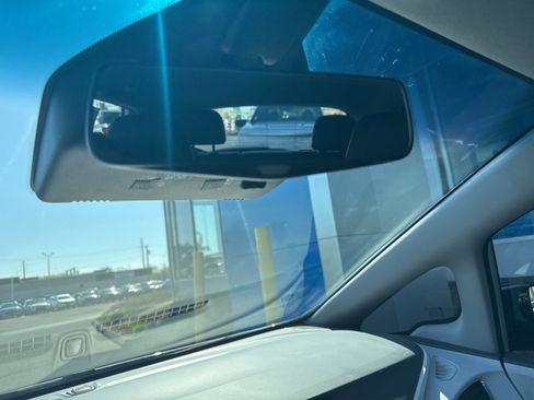 Used 2017 Chevrolet Bolt Premier w/ Driver Confidence II Package FWD image 29