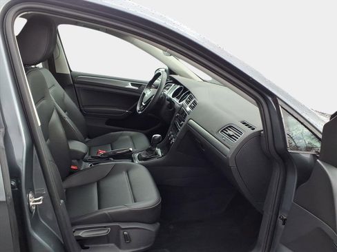 Used 2020 Volkswagen Golf 4-Door image 15