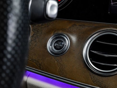 Used 2018 Mercedes-Benz E 300 w/ Premium 1 Package image 27