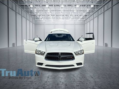 Used 2014 Dodge Charger SE w/ Sport Appearance Group RWD image 11