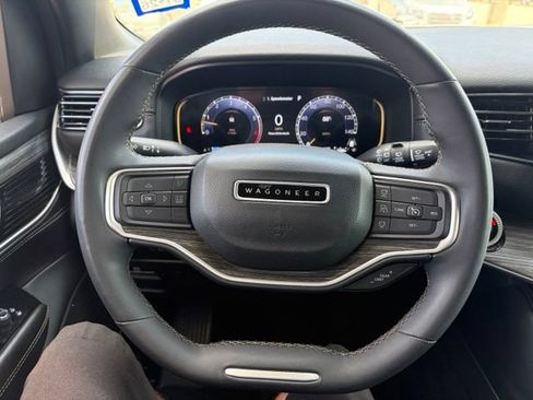 Used 2024 Jeep Wagoneer Series II w/ Flexible Seating Group RWD image 14