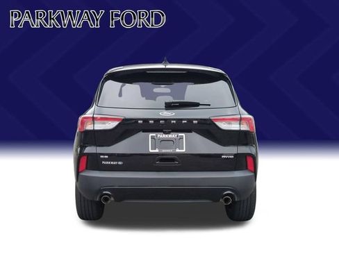 Used 2022 Ford Escape SE w/ SE Sport Appearance Package AWD/4WD image 4