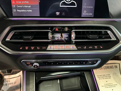 Used 2020 BMW X5 M50i w/ Premium Package image 26