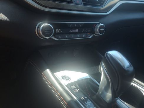 Certified 2023 Nissan Altima 2.0 SR FWD image 24