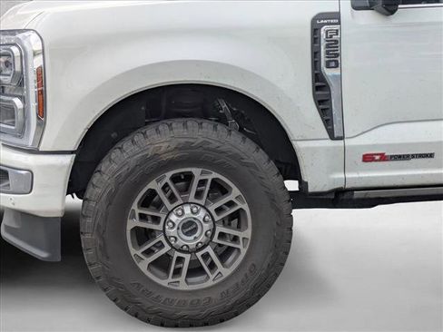 Used 2024 Ford F250 Limited w/ FX4 Off-Road Package AWD/4WD image 14