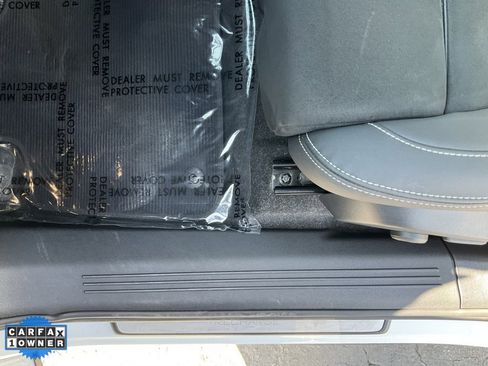 Used 2023 Volvo XC40 Recharge Plus image 15