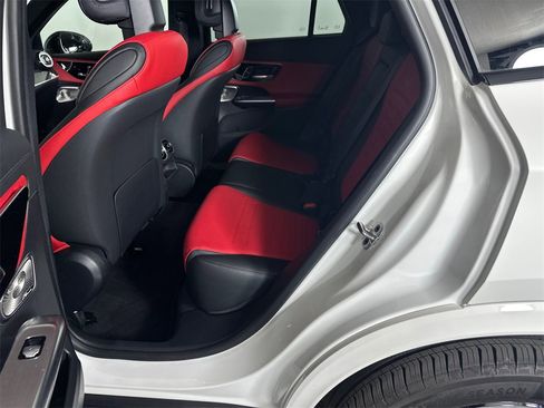 Certified 2025 Mercedes-Benz GLC 300 4MATIC image 23