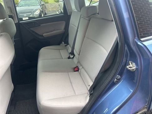 Used 2017 Subaru Forester 2.5i Premium w/ Popular Package #2A AWD/4WD image 7