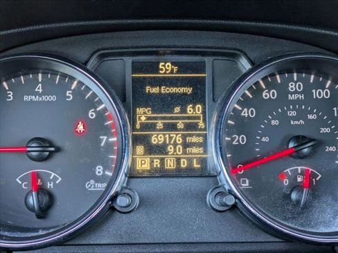 Used 2015 Nissan Rogue S image 11