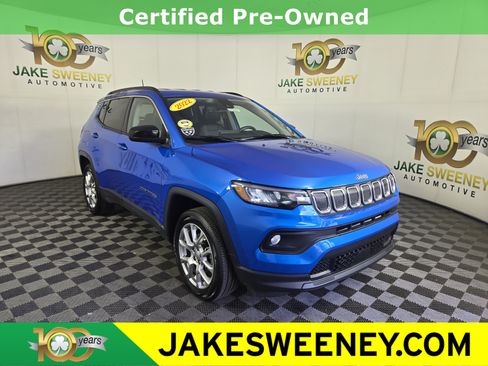 Certified 2022 Jeep Compass Latitude AWD/4WD image 1