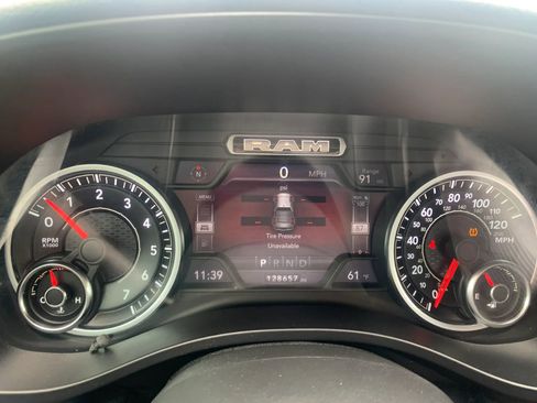 Used 2019 RAM 1500 Big Horn image 32