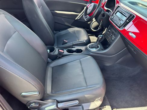 Used 2012 Volkswagen Beetle 2.5 FWD image 18