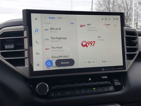 Used 2024 Toyota Tundra Limited image 27