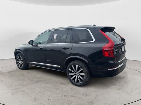 Certified 2023 Volvo XC90 B5 Plus w/ Protection Package image 3