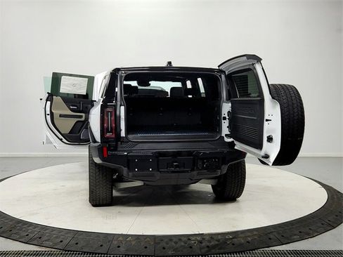 New 2026 GMC Hummer EV SUV image 14