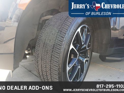 Used 2024 Chevrolet Tahoe RST w/ Luxury Package RWD image 12