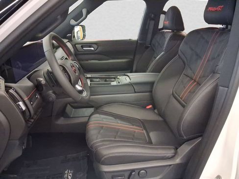 New 2026 Nissan Armada PRO-4X w/ Captain's Chari Seat Package AWD/4WD image 9