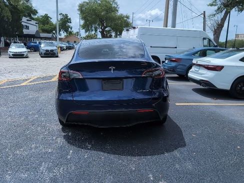 Used 2022 Tesla Model Y Long Range image 6