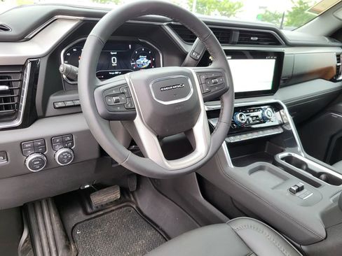 New 2025 GMC Sierra 2500 Denali w/ Denali Reserve Package image 24