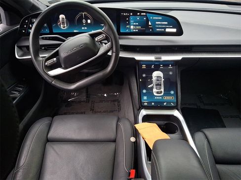 Used 2024 Lucid Air Touring image 12