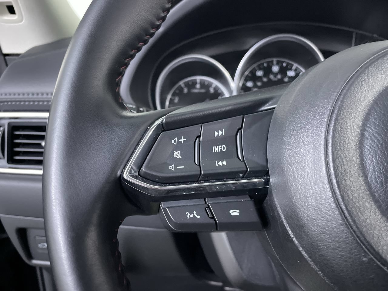 Used 2025 MAZDA CX-5 Carbon Edition AWD/4WD image 29