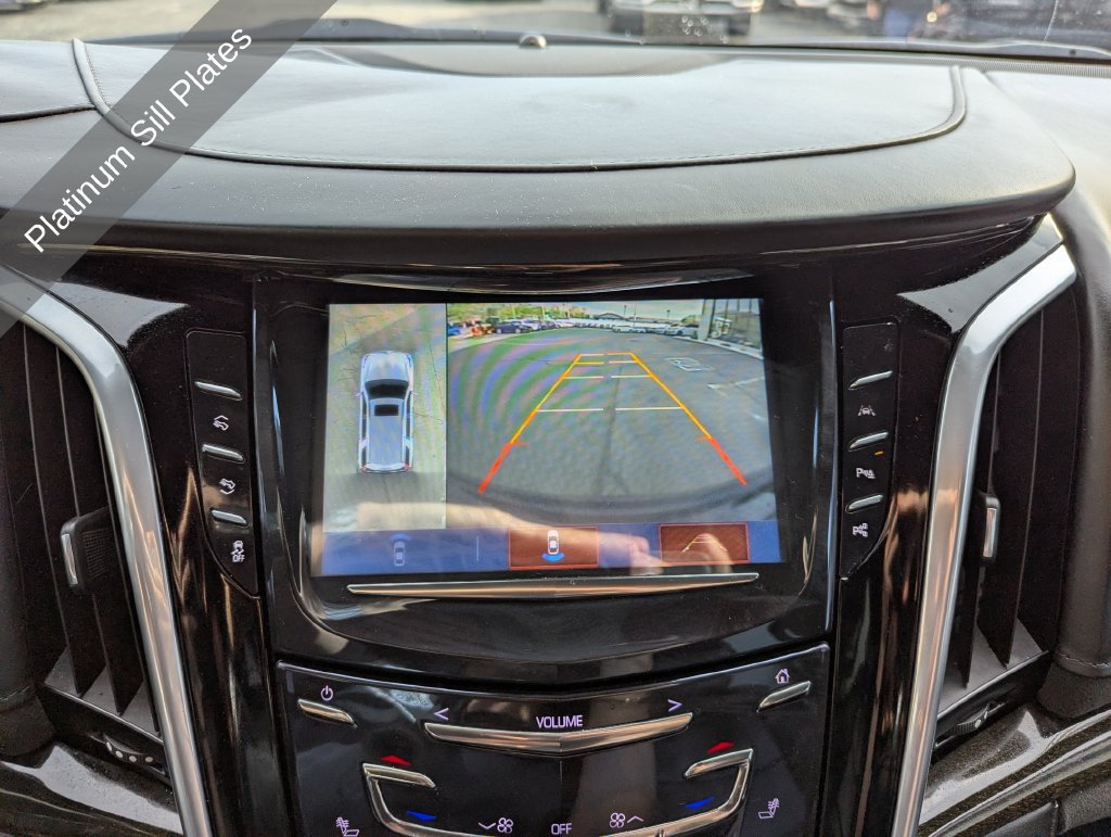 Used 2020 Cadillac Escalade Platinum AWD/4WD image 28