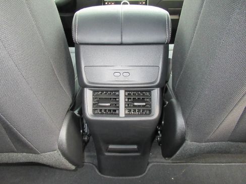 Used 2026 GMC Terrain Elevation w/ Black Edition FWD image 33