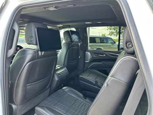 Used 2021 Cadillac Escalade Sport Platinum AWD/4WD image 37