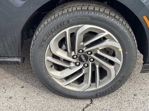 New 2026 Lincoln Navigator L Reserve AWD/4WD image 9