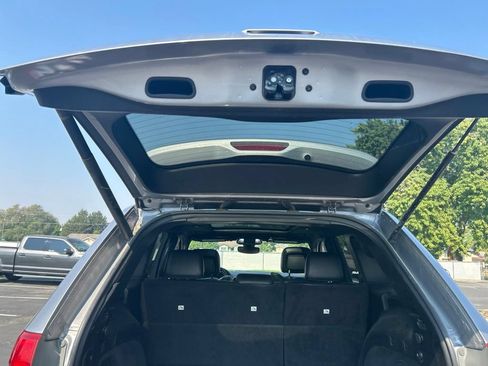 Used 2020 Jeep Grand Cherokee Overland AWD/4WD image 20