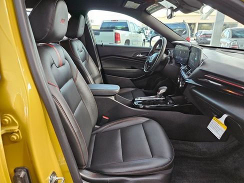 Used 2024 Chevrolet Trax RS w/ Driver Confidence Package FWD image 17