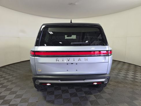 Used 2024 Rivian R1S Launch Edition AWD/4WD image 4