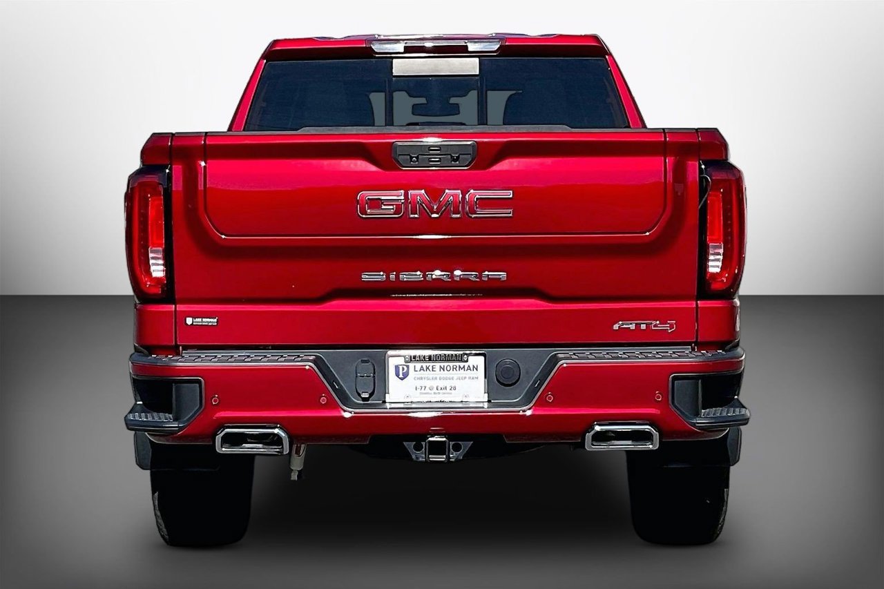 Used 2022 GMC Sierra 1500 AT4 w/ AT4 Premium Package AWD/4WD image 7