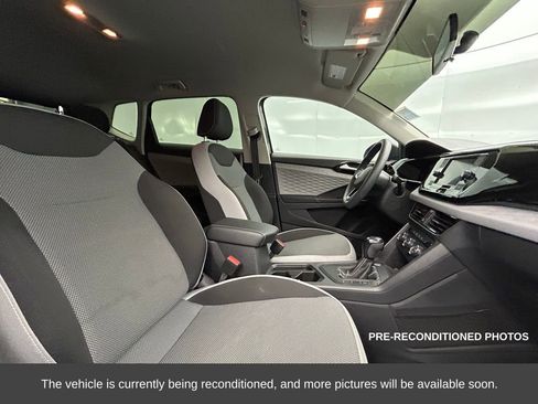 Used 2022 Volkswagen Taos S image 15