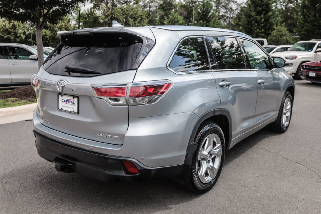 Used 2015 Toyota Highlander Limited Platinum AWD/4WD image 8