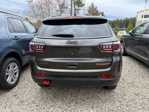 Used 2018 Jeep Compass Trailhawk w/ Leather Interior Group AWD/4WD image 7