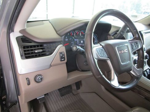 Used 2019 GMC Yukon XL SLT RWD image 28