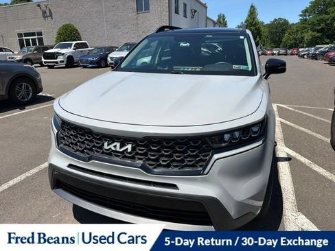 Used 2023 Kia Sorento S w/ Panoramic Sunroof Package AWD/4WD image 1