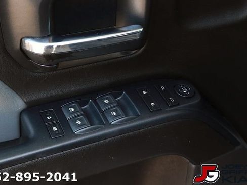 Used 2018 Chevrolet Silverado 1500 Custom w/ Custom Value Package AWD/4WD image 12