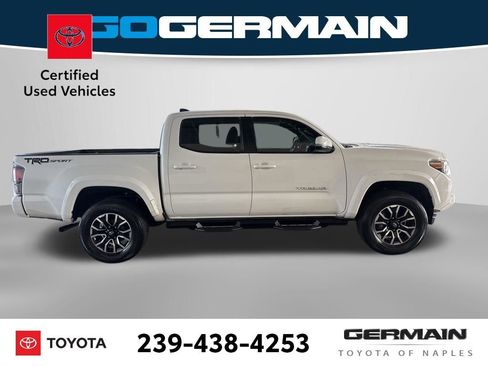Used 2022 Toyota Tacoma TRD Sport w/ Technology Package image 9