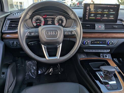 Used 2023 Audi Q5 2.0T Premium Plus w/ Premium Plus Package image 8